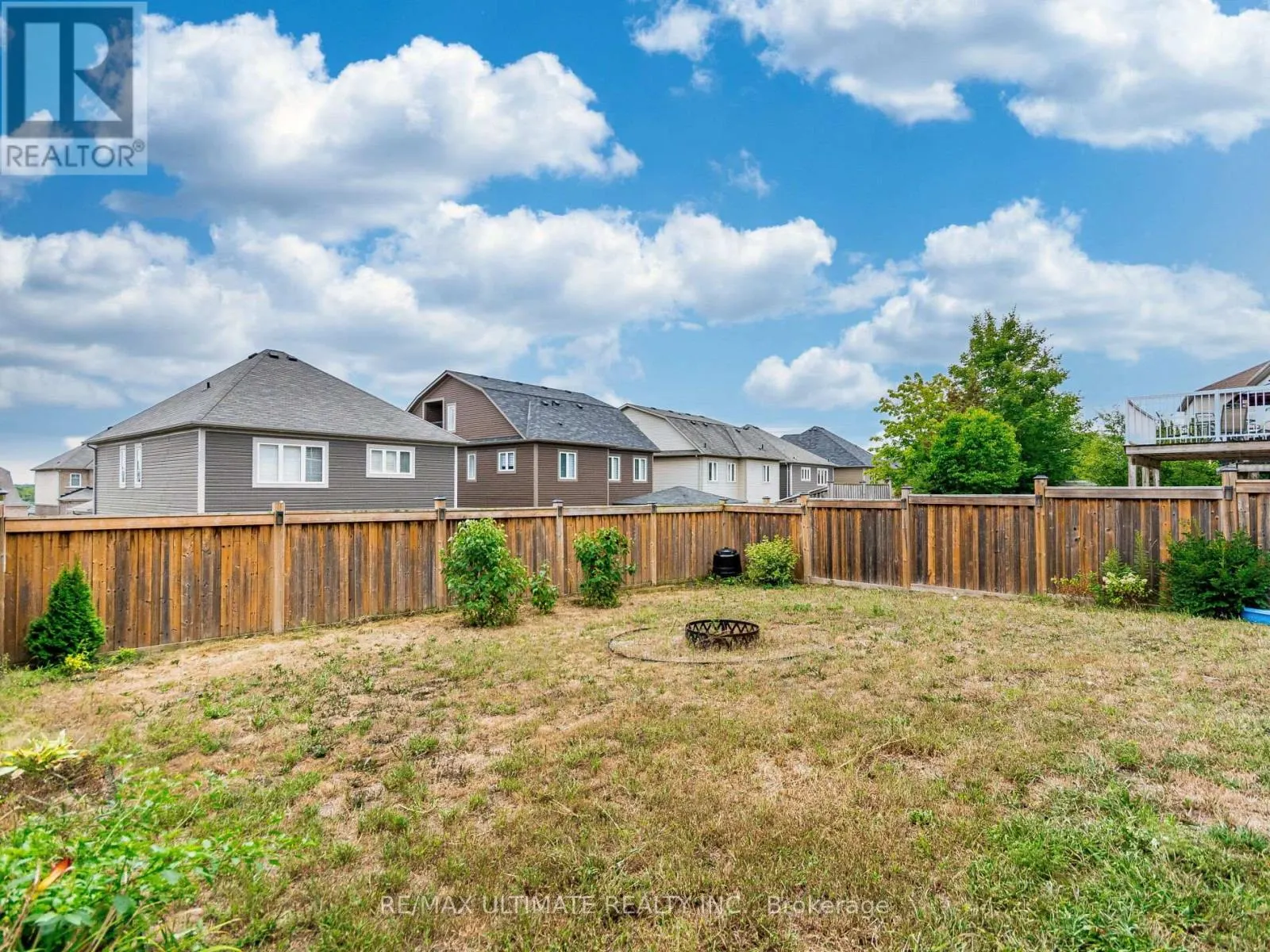 621 THOMAS SLEE DRIVE