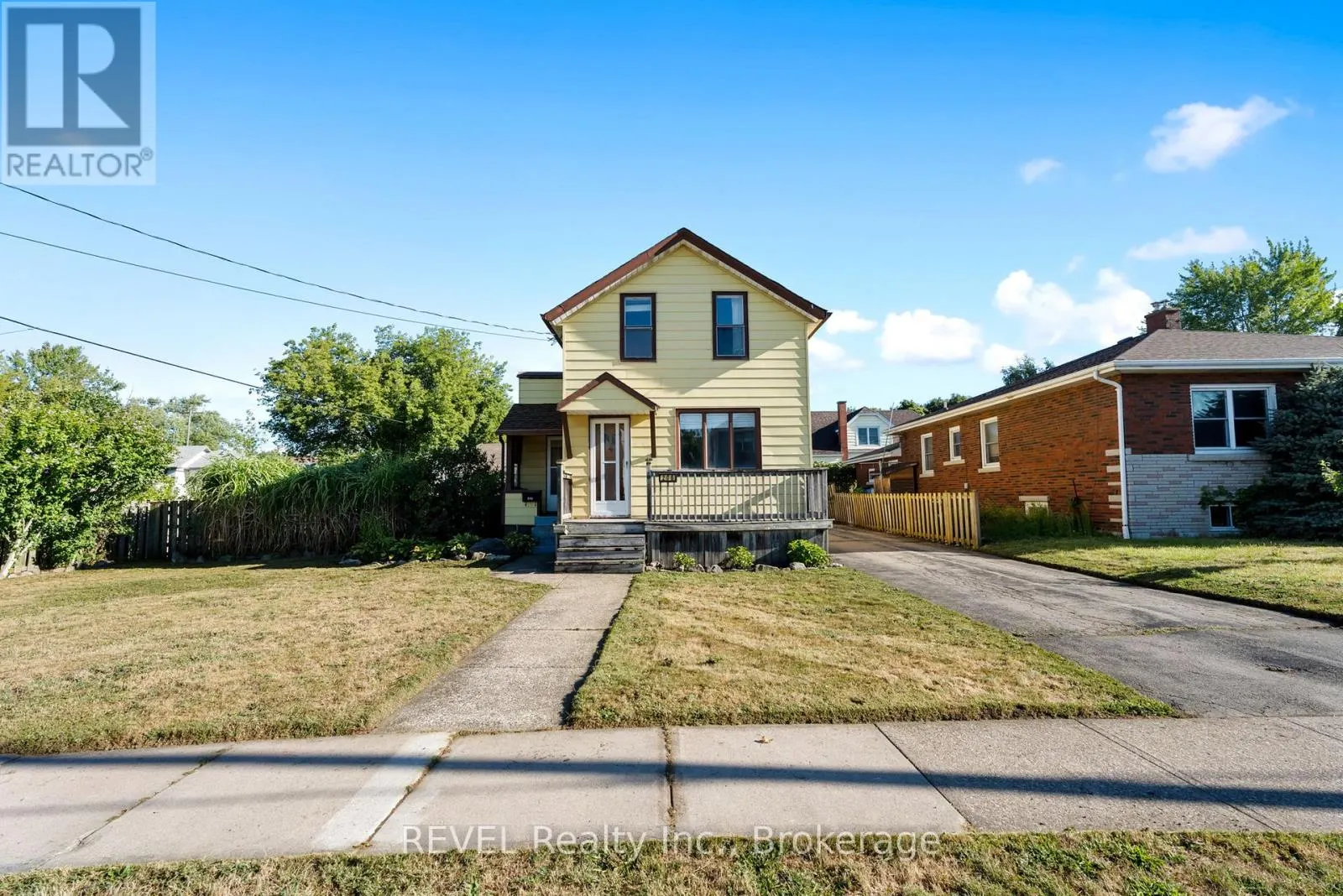 206 BELL STREET