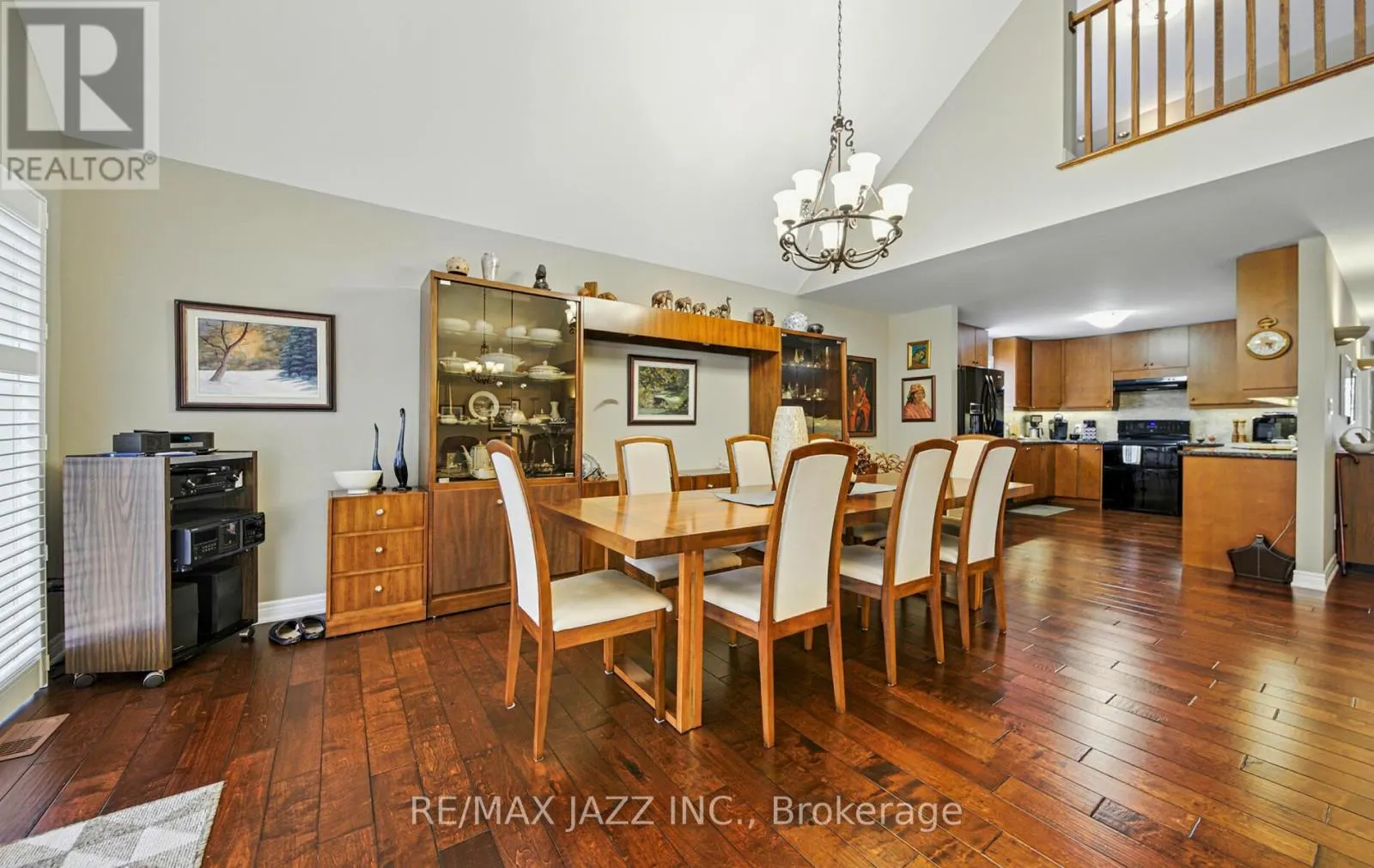393 LAKESHORE ROAD
