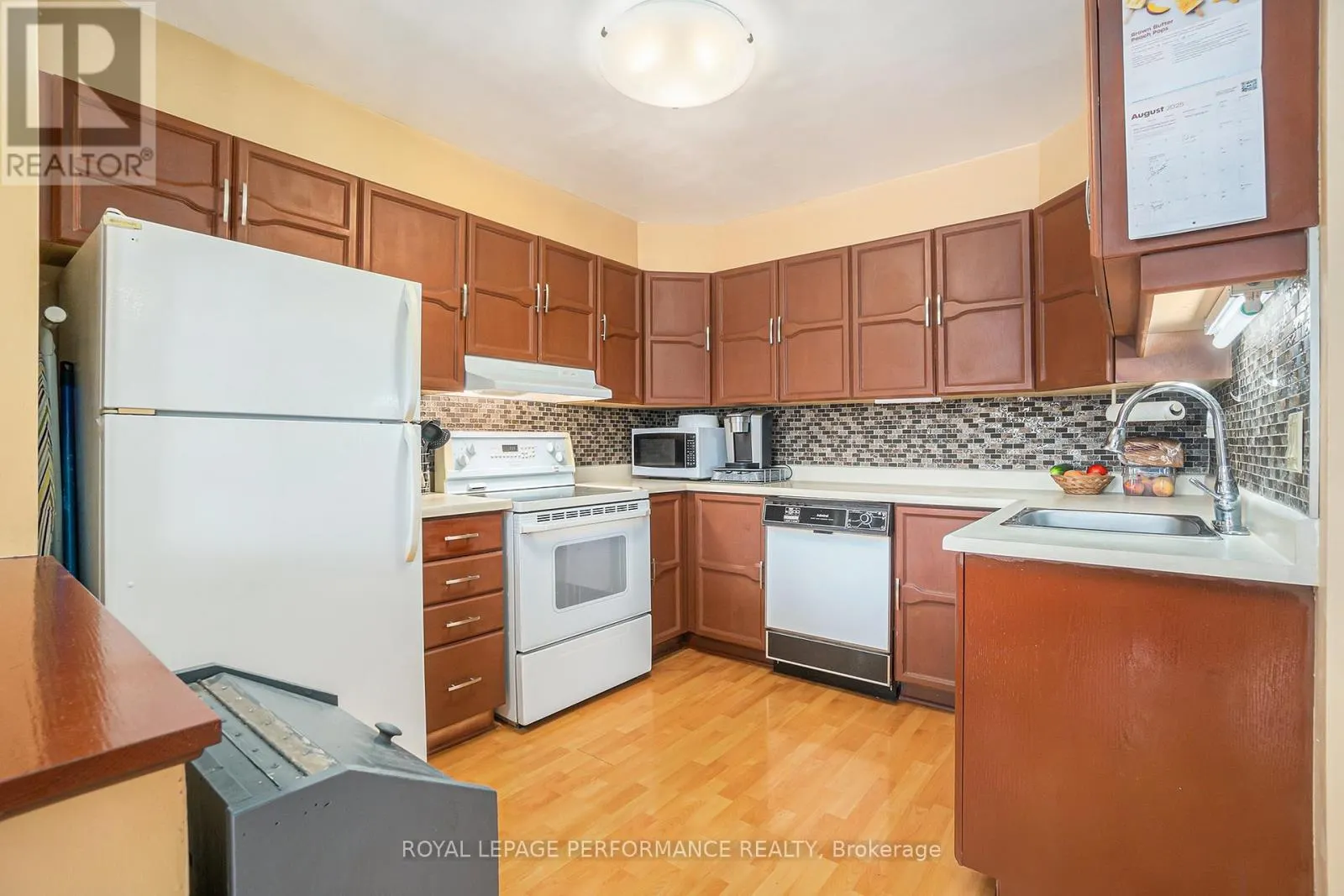 201 - 1765 CABARET LANE