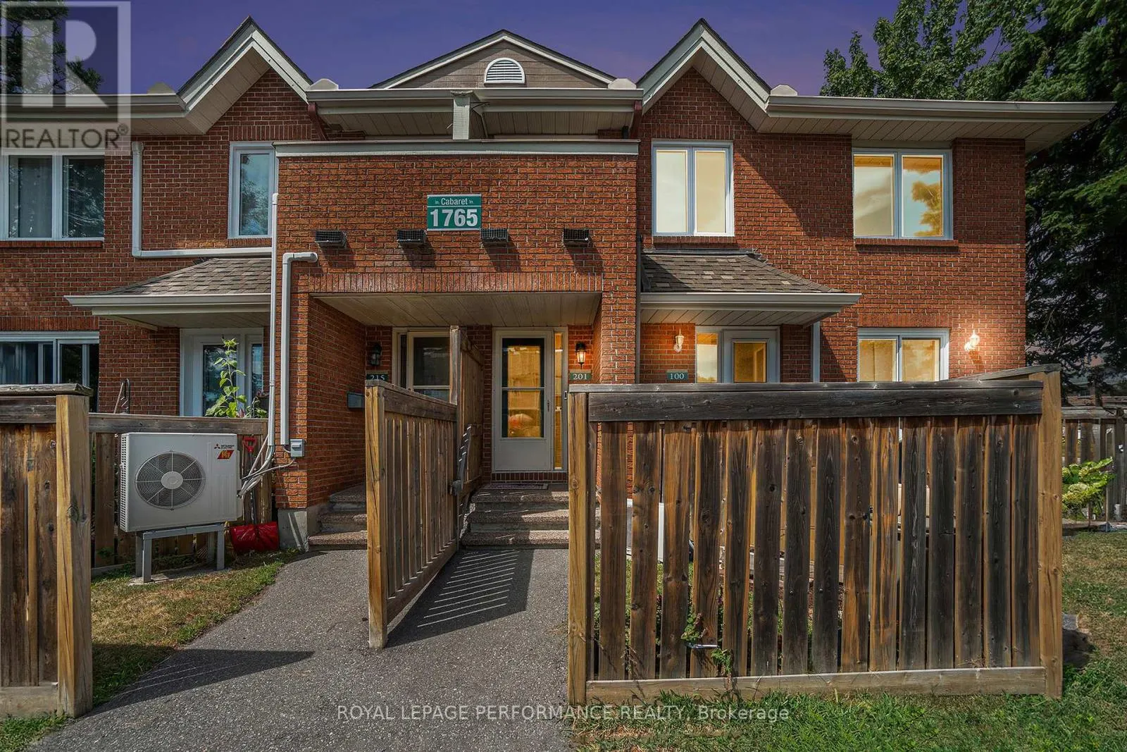 201 - 1765 CABARET LANE