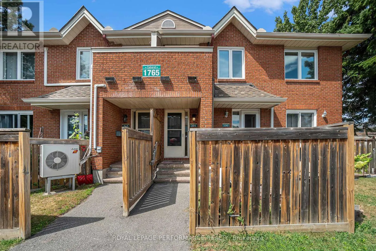 201 - 1765 CABARET LANE