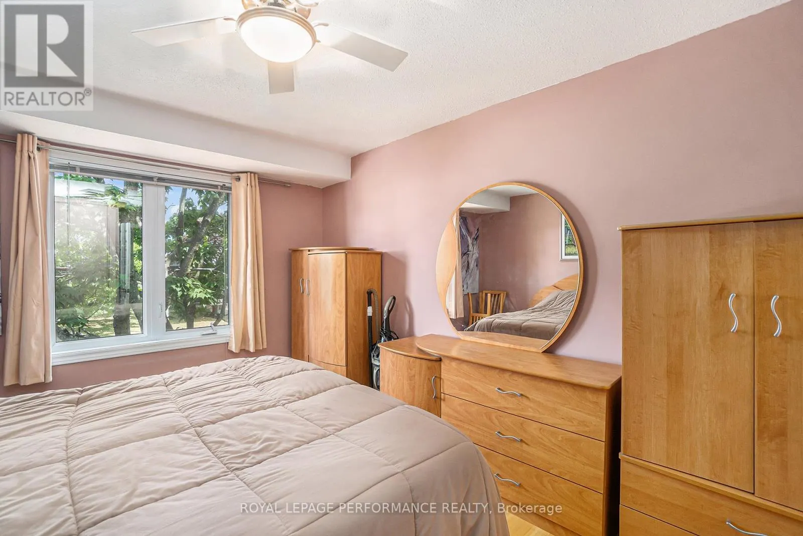 201 - 1765 CABARET LANE