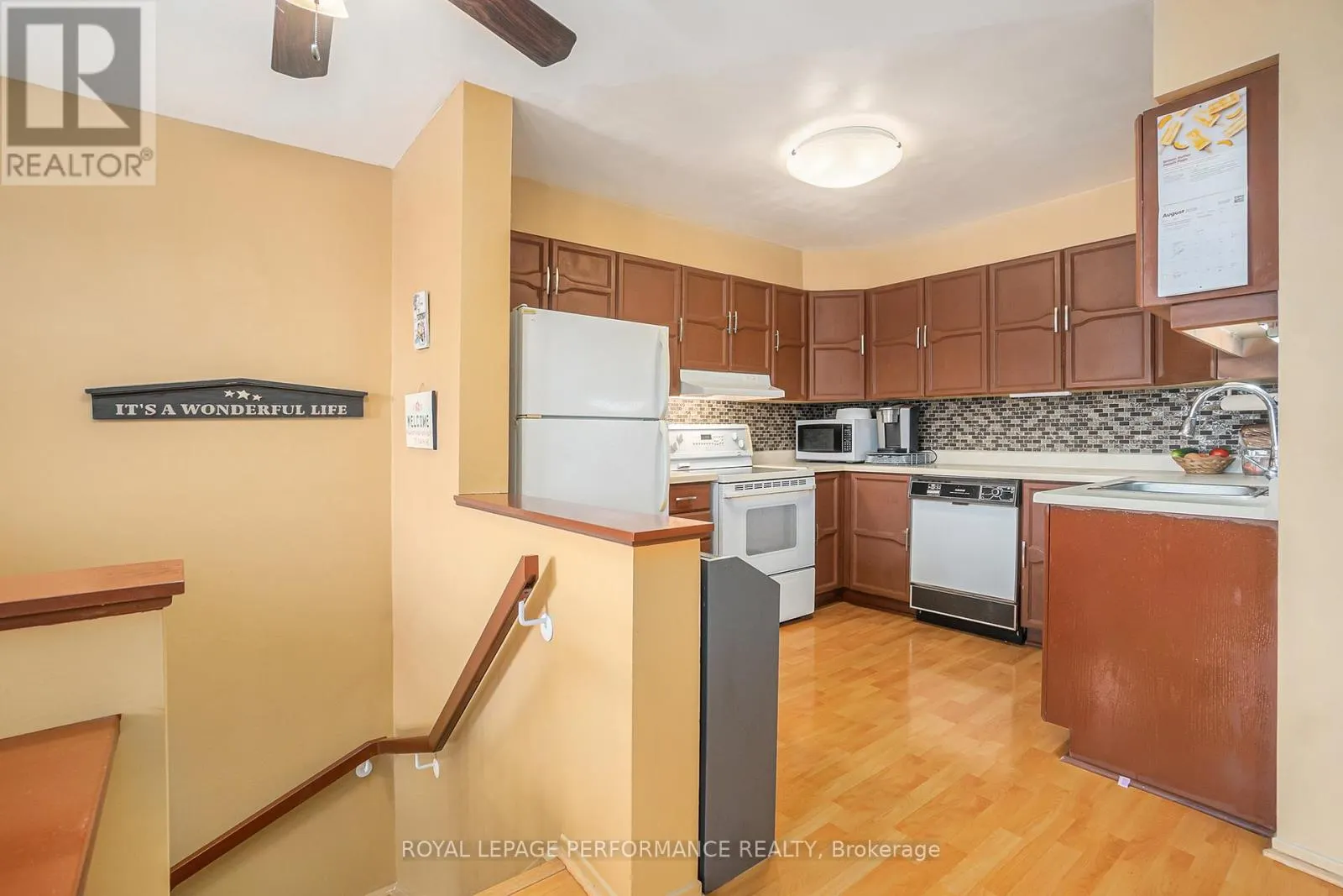 201 - 1765 CABARET LANE