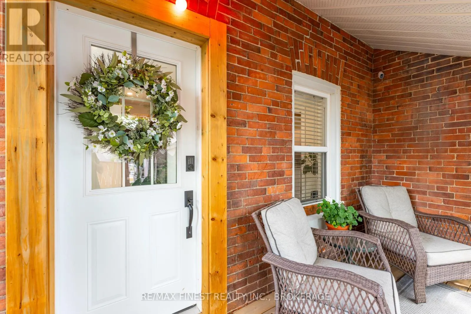 55 BRIDGE STREET W