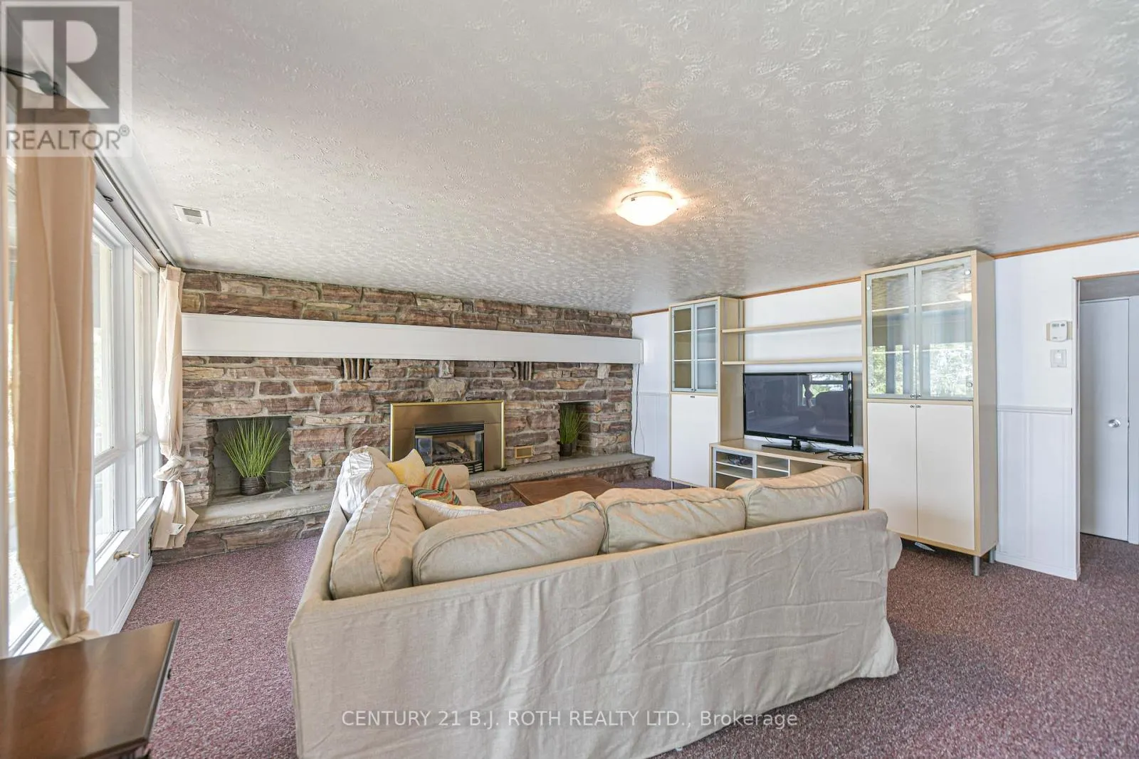 71 CAMPBELLS BEACH ROAD