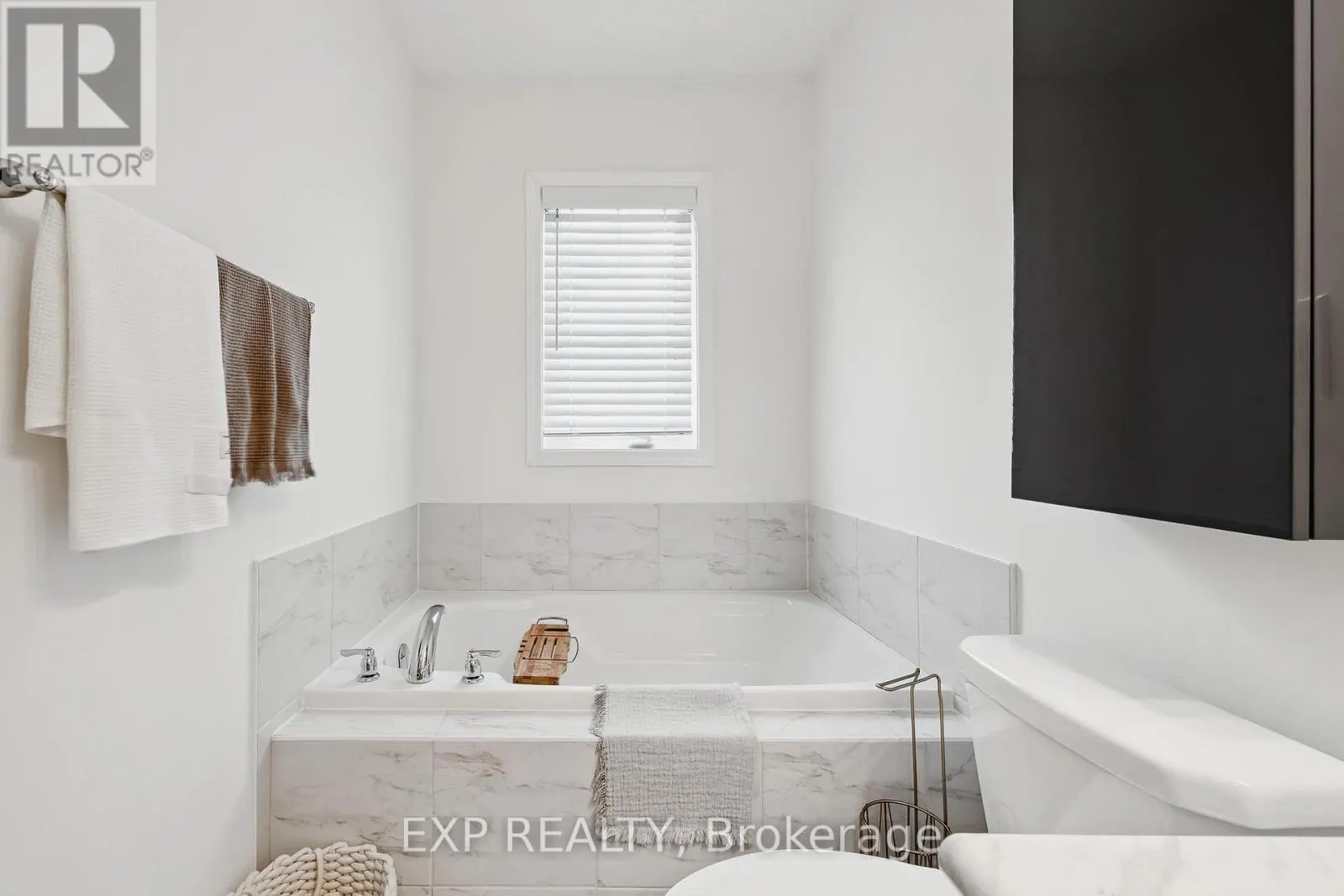 242 WATERBROOK LANE