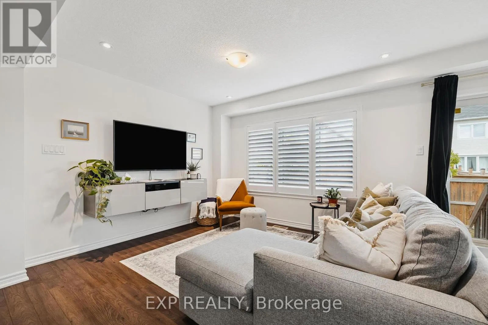 242 WATERBROOK LANE