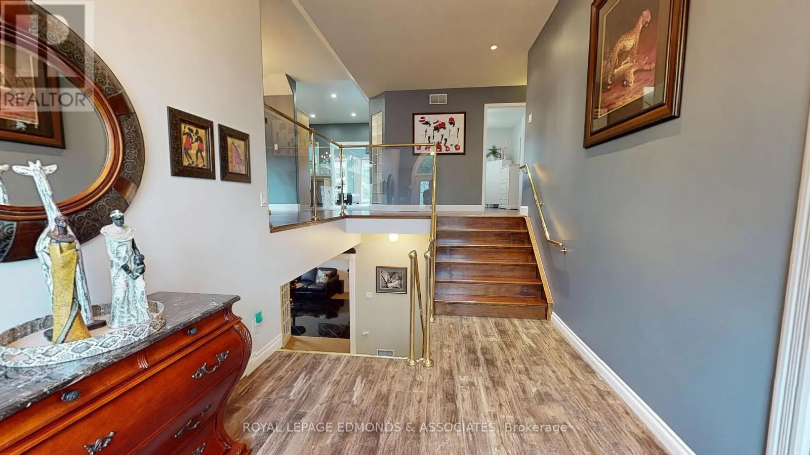 4 JAMIE CRESCENT