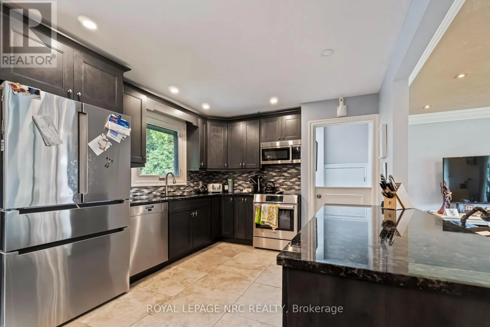 9 CARTIER DRIVE
