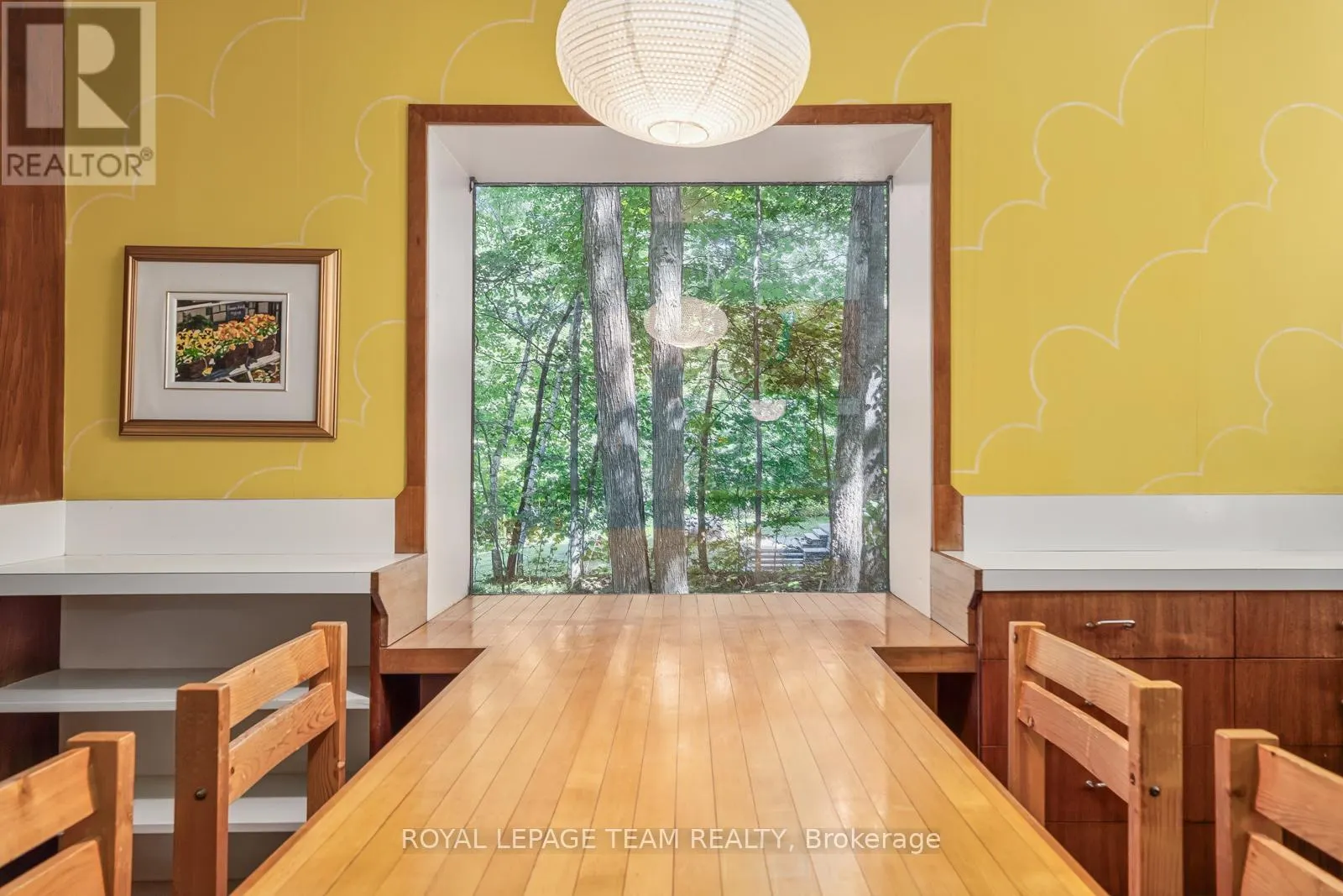 16 KINDLE COURT