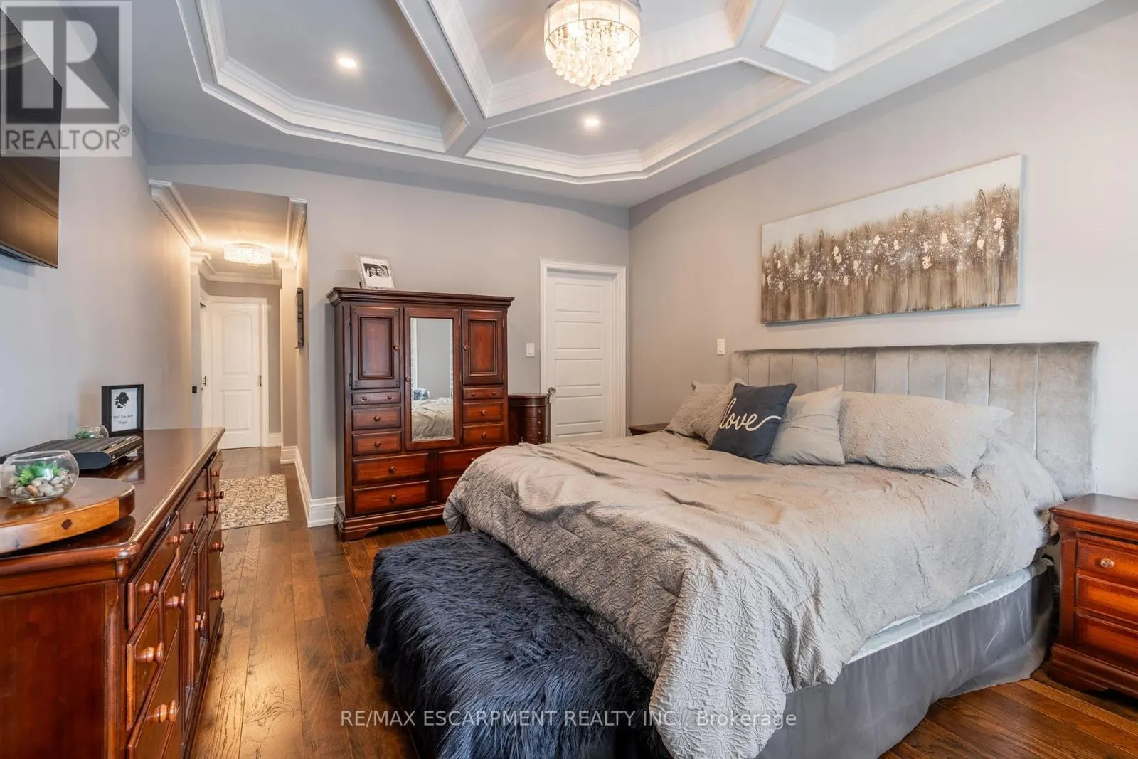 979 GARDEN LANE