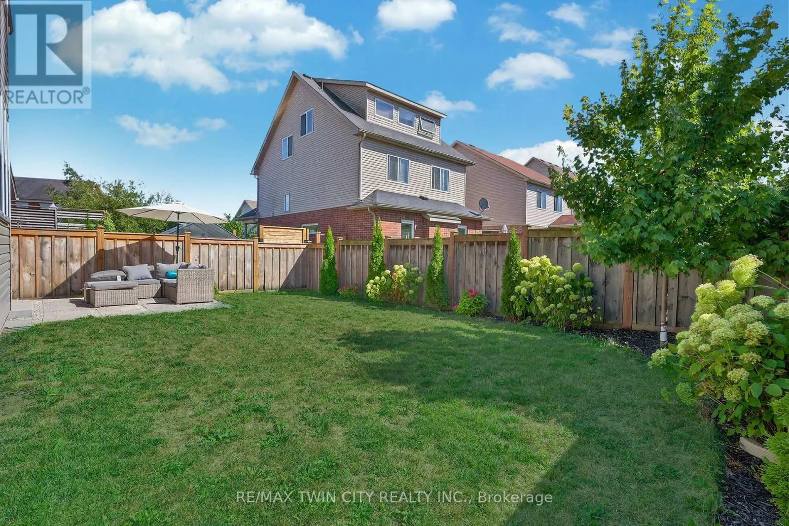 52 TREMAINE DRIVE