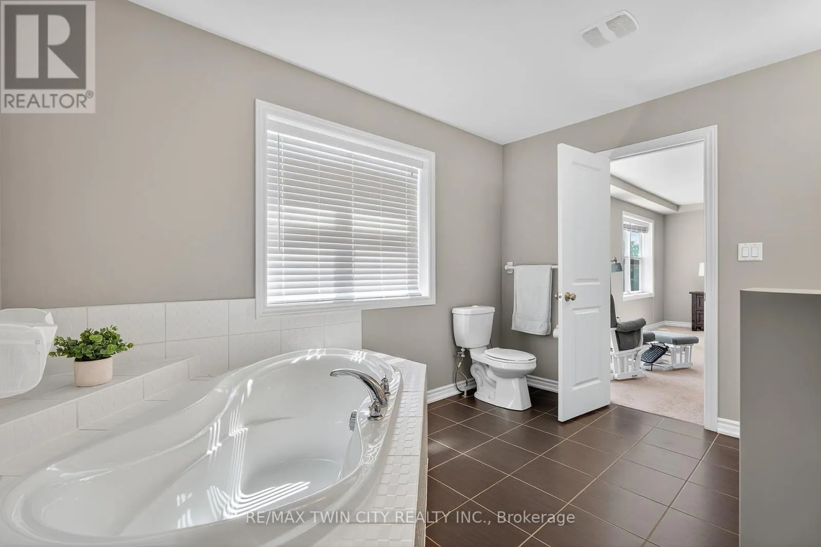52 TREMAINE DRIVE