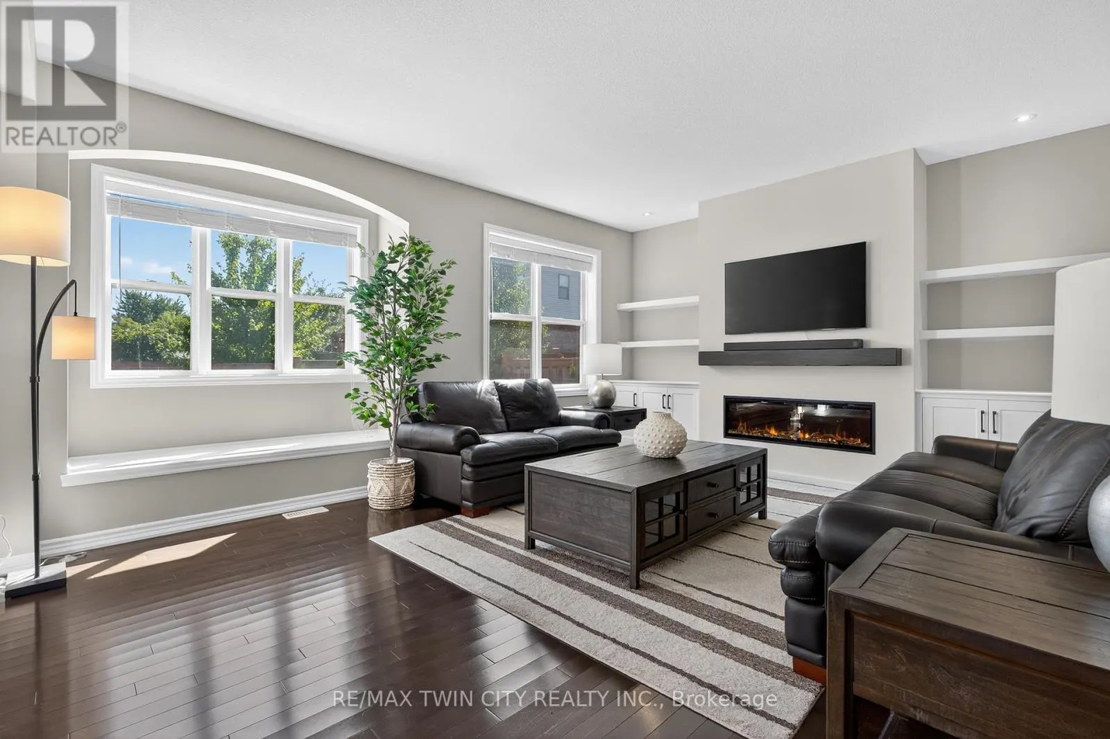 52 TREMAINE DRIVE
