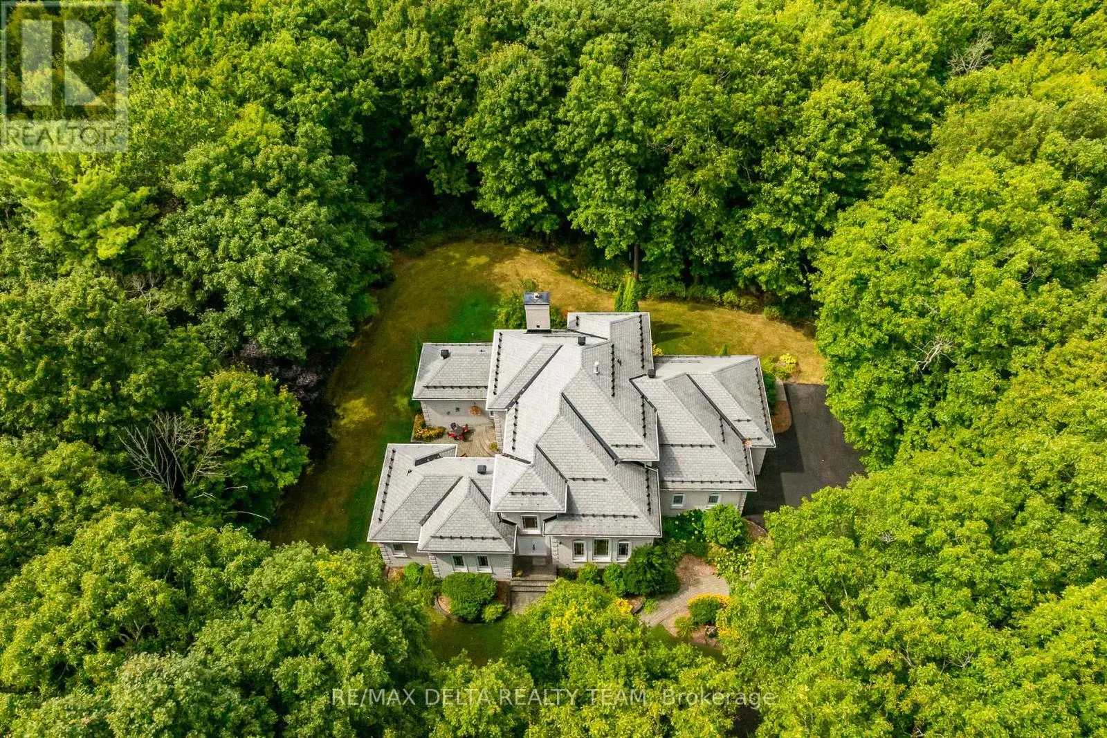 1340 GEORGES VANIER DRIVE