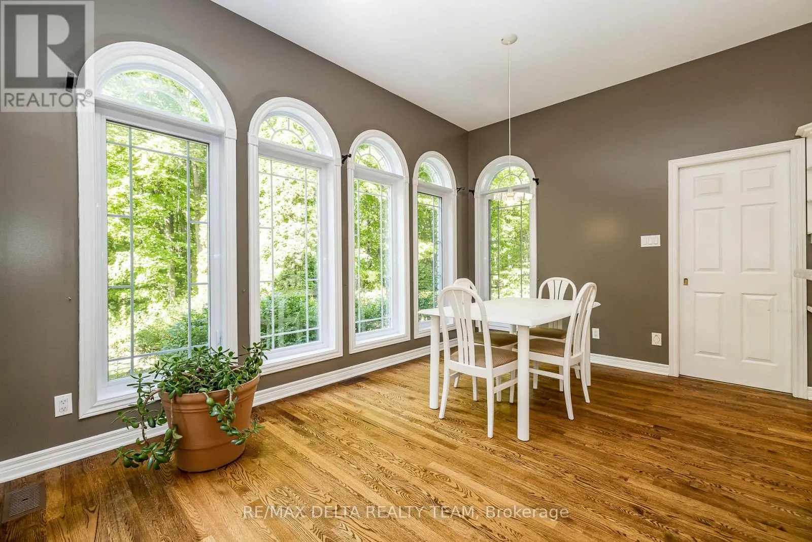 1340 GEORGES VANIER DRIVE