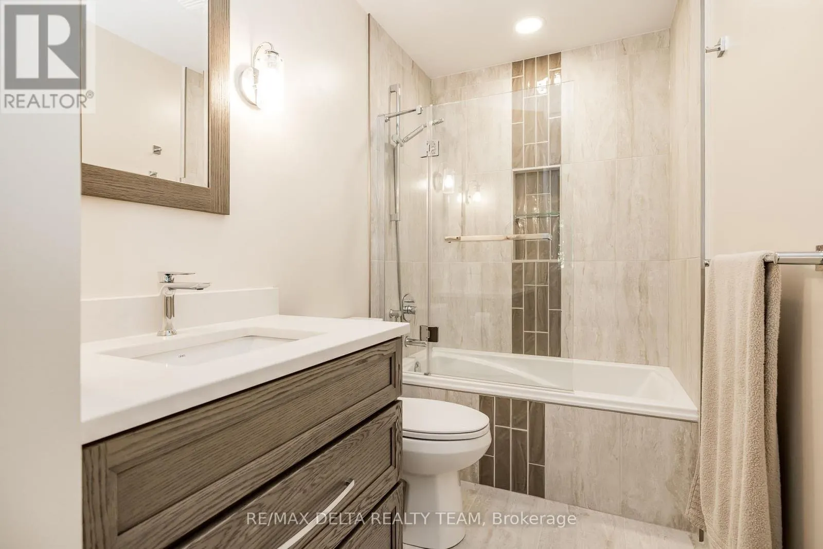 1340 GEORGES VANIER DRIVE