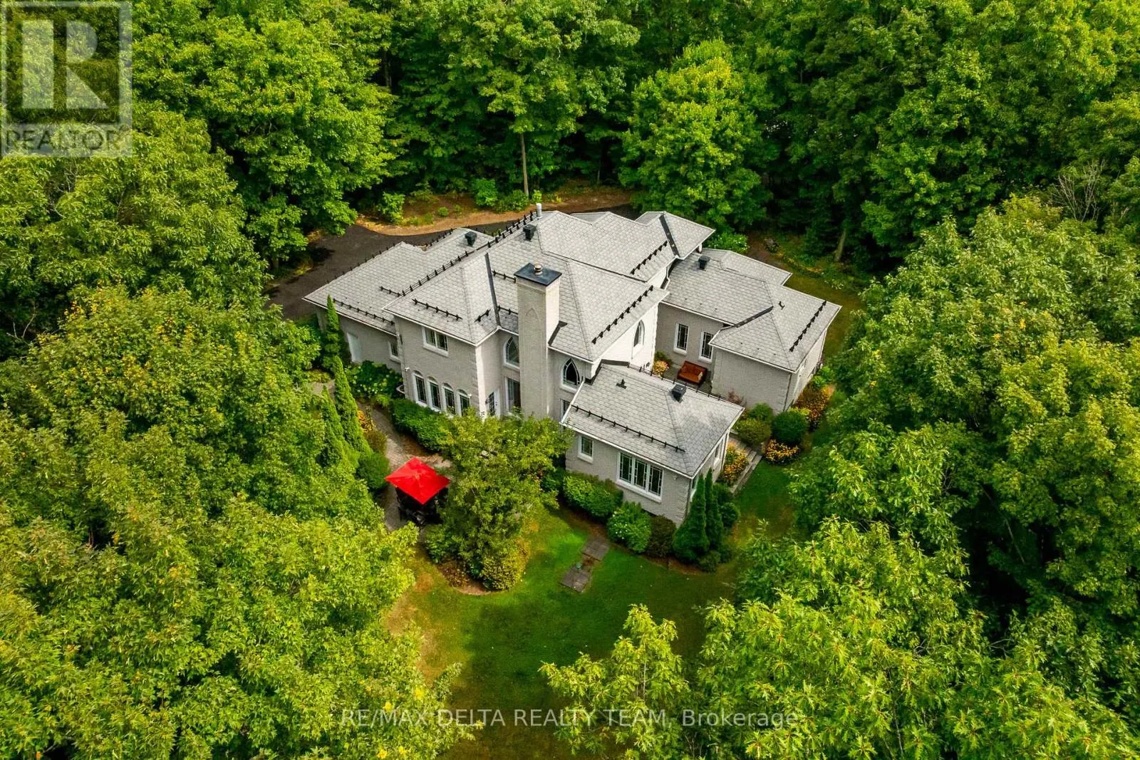 1340 GEORGES VANIER DRIVE