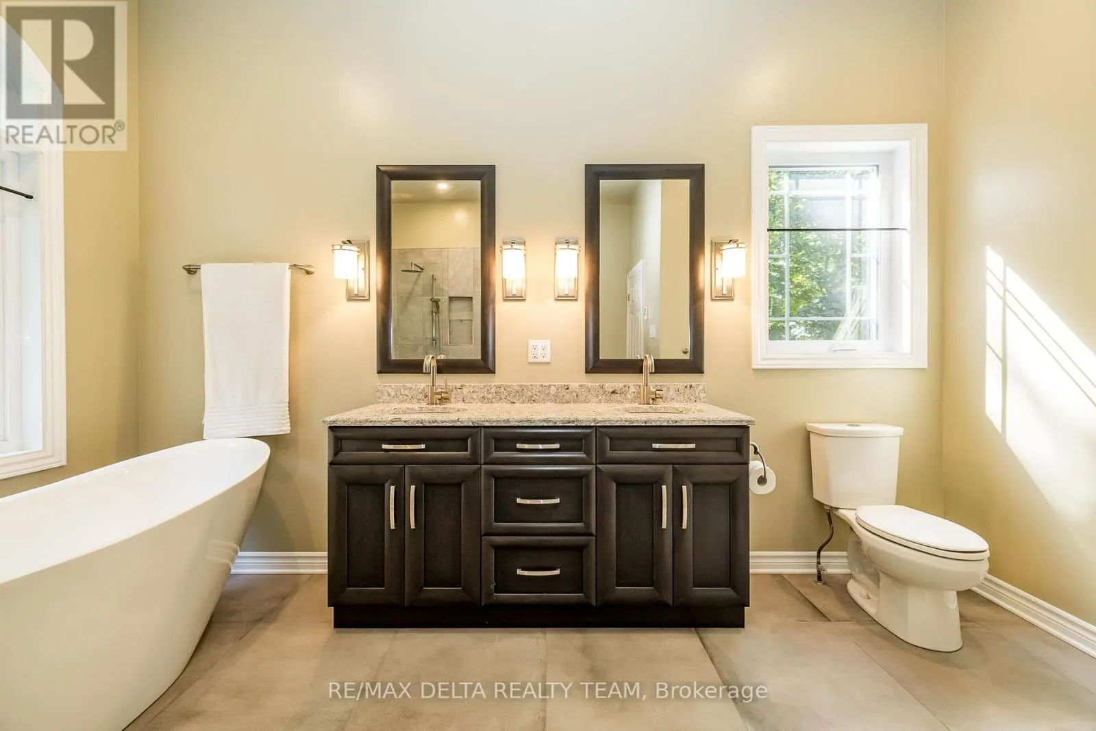 1340 GEORGES VANIER DRIVE