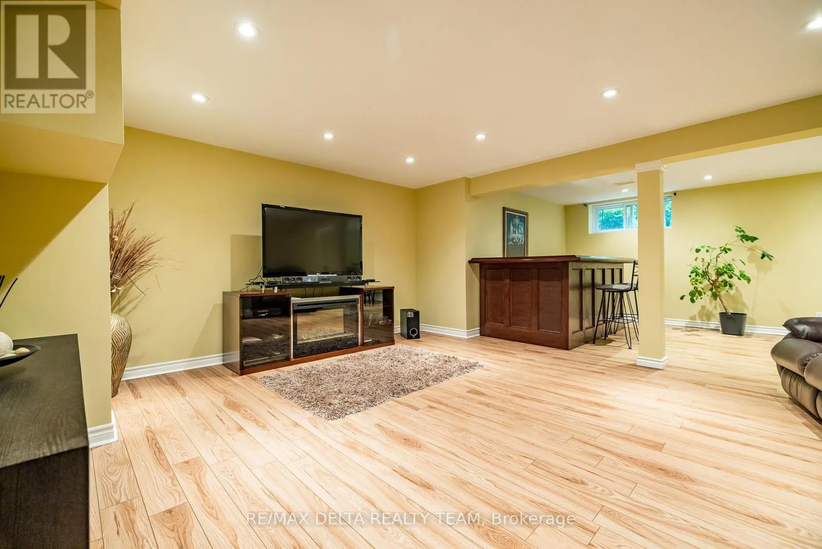 1340 GEORGES VANIER DRIVE
