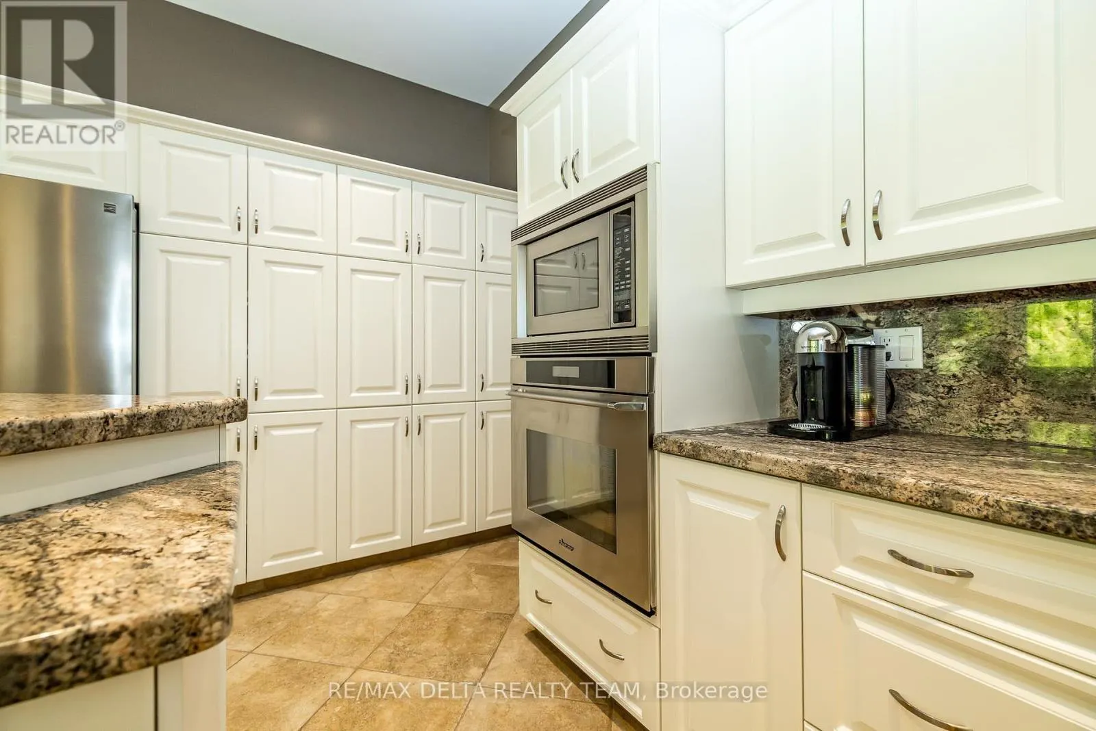 1340 GEORGES VANIER DRIVE