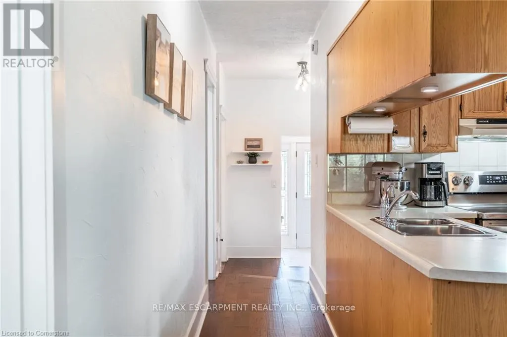 238 WEST 15TH STREET