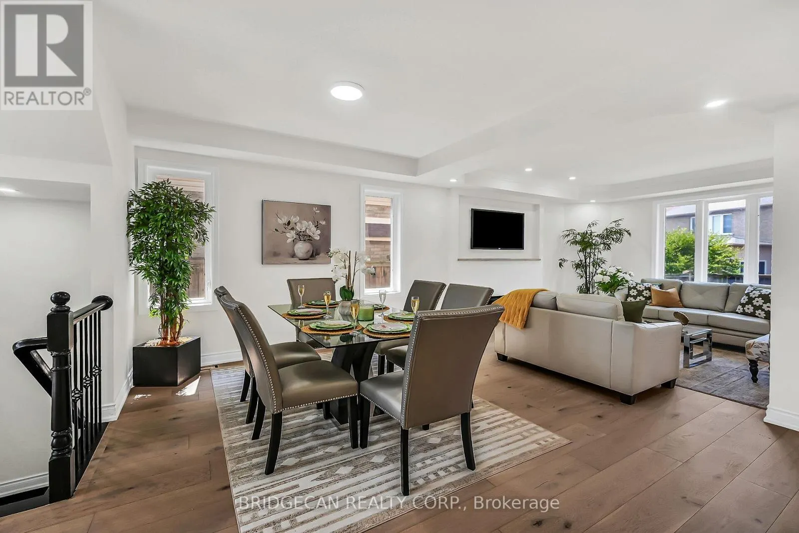 40 DAVINCI BOULEVARD