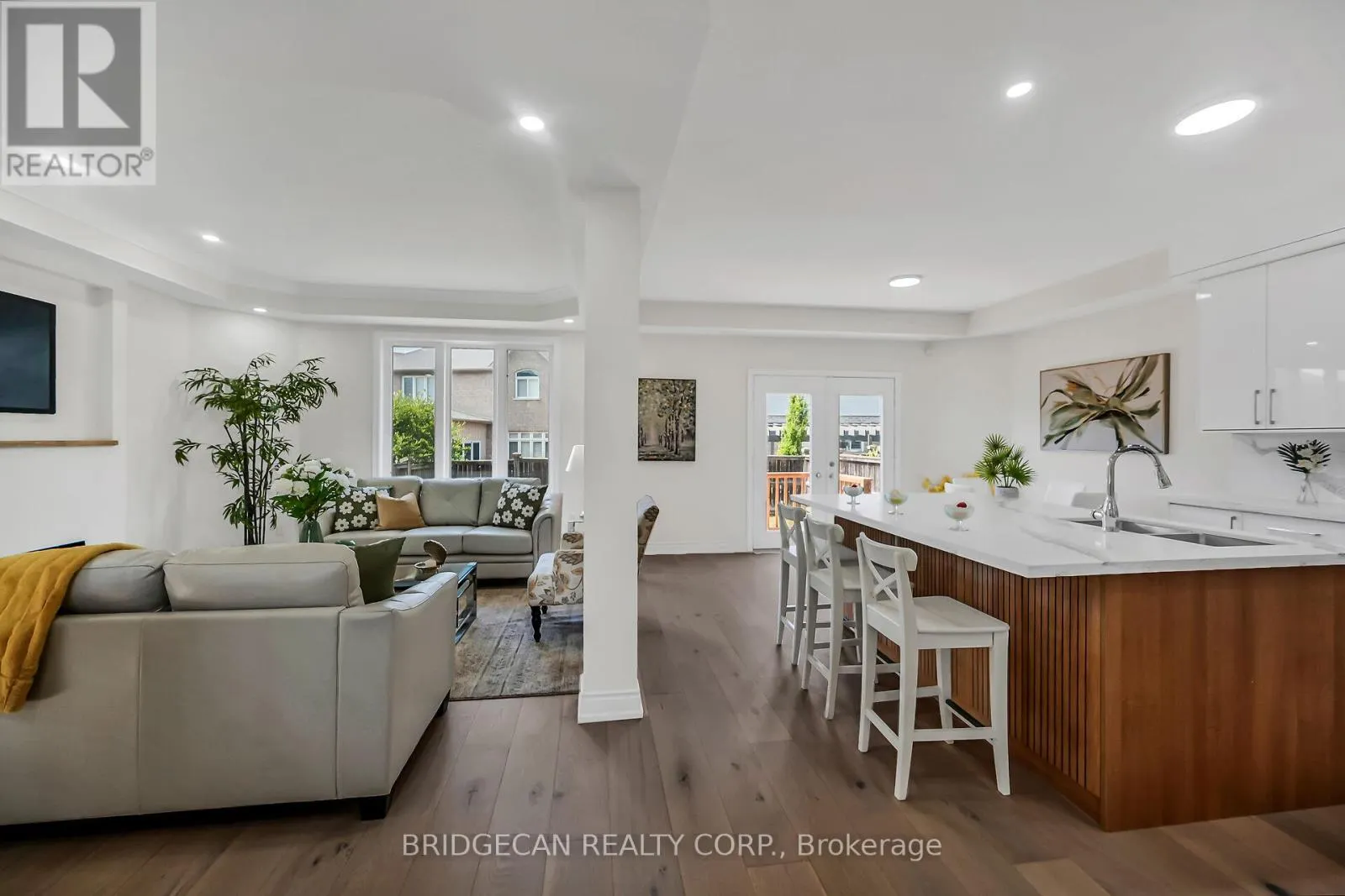 40 DAVINCI BOULEVARD