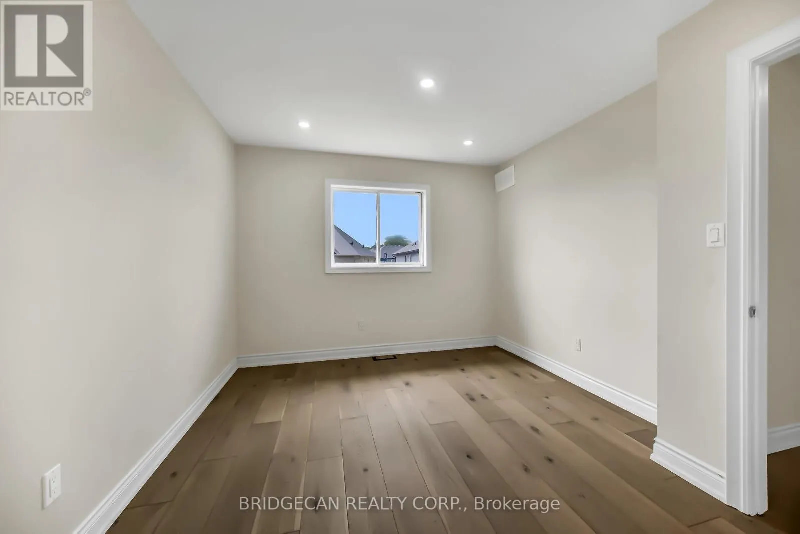 40 DAVINCI BOULEVARD