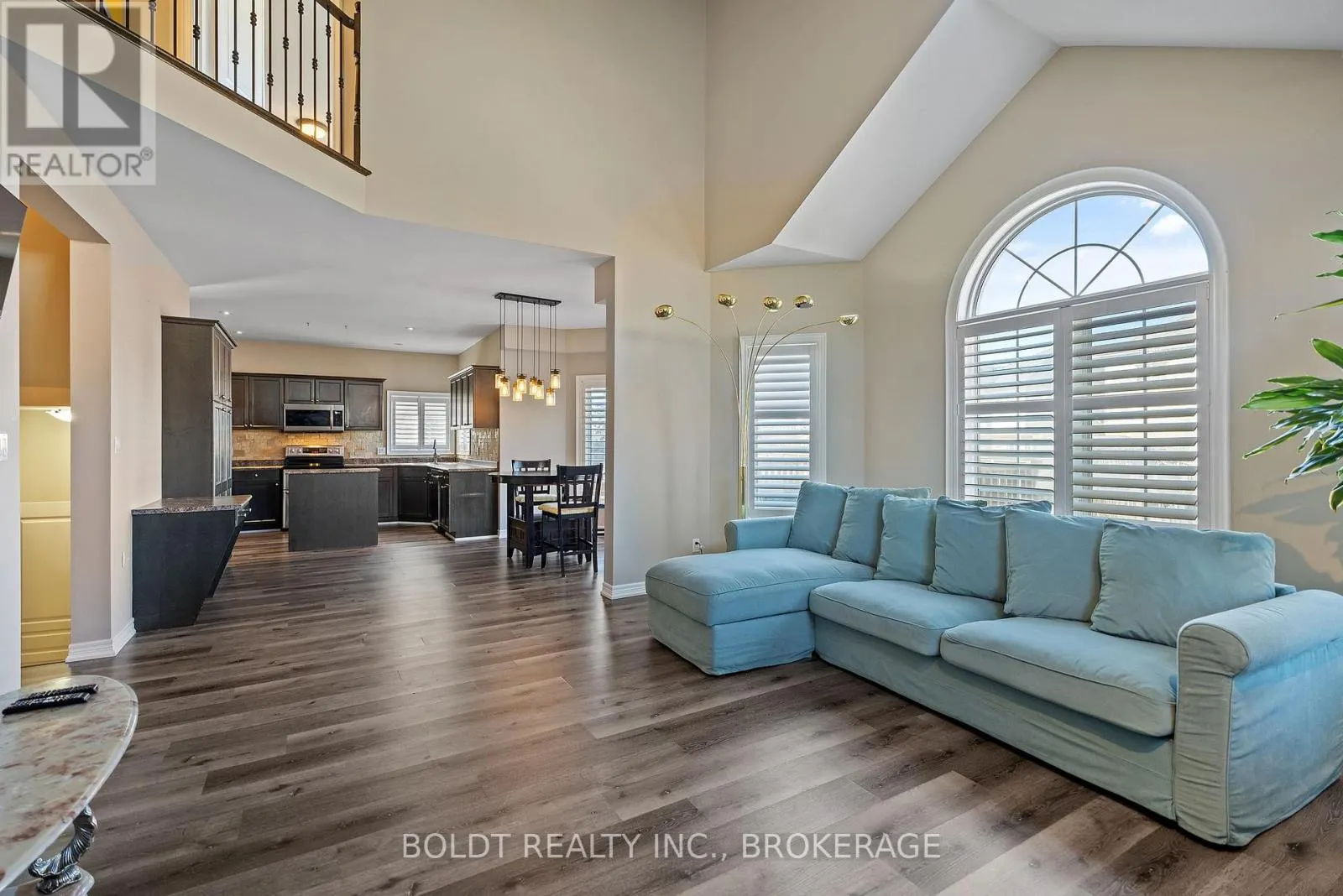 8114 WINDSONG DRIVE
