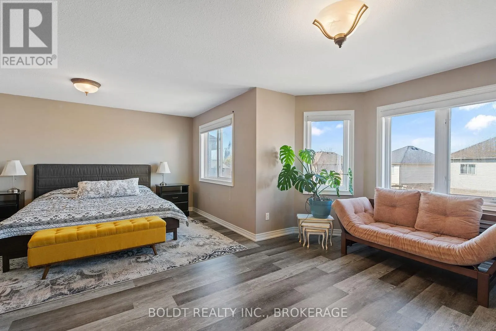 8114 WINDSONG DRIVE