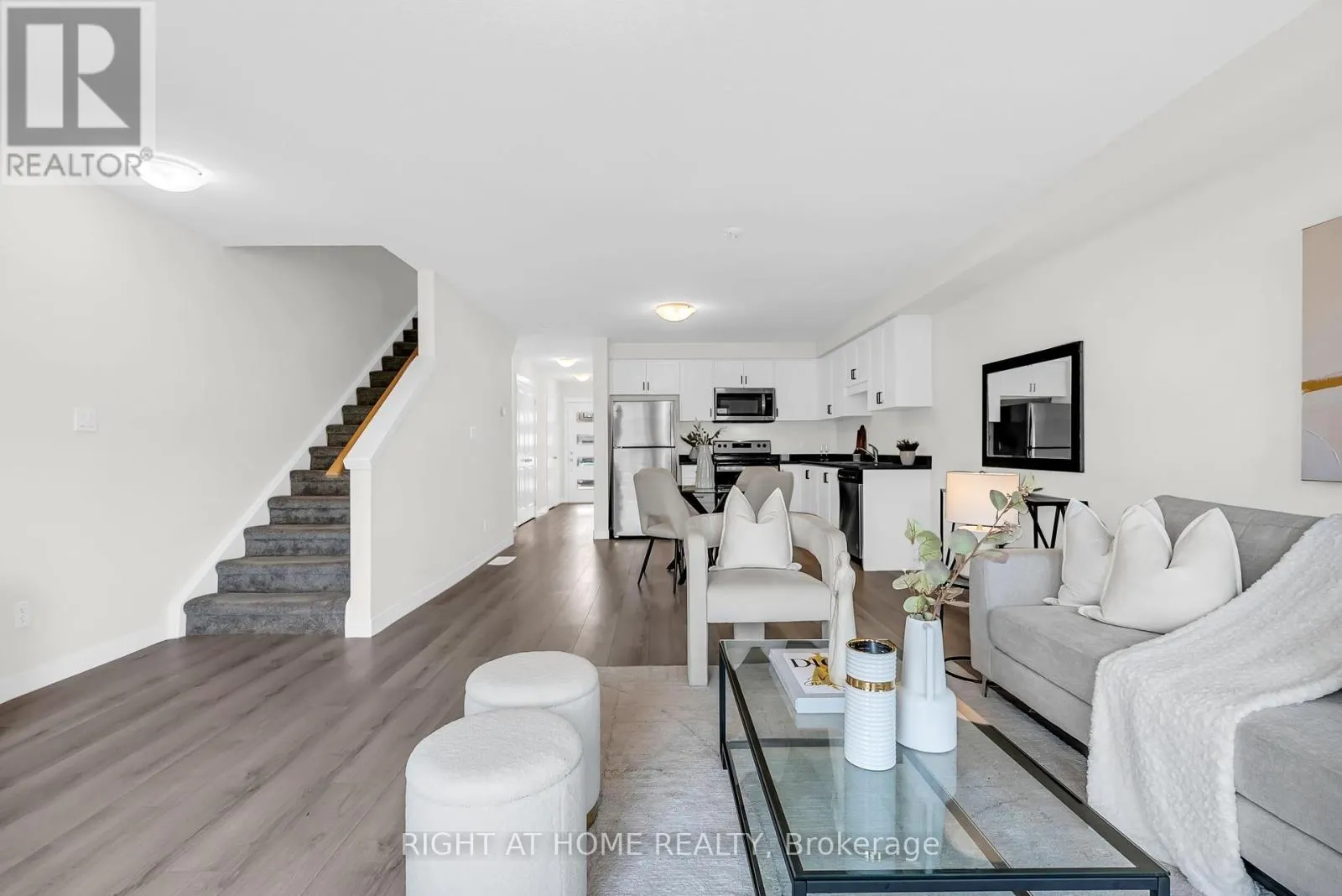 34 WILKINSON AVENUE