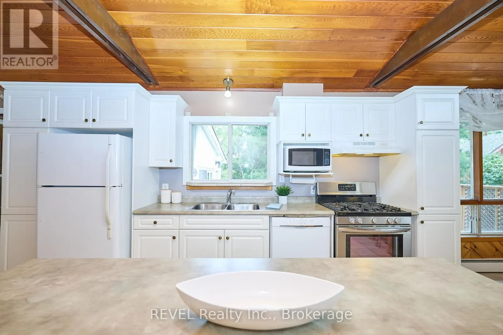 268 CANBORO ROAD