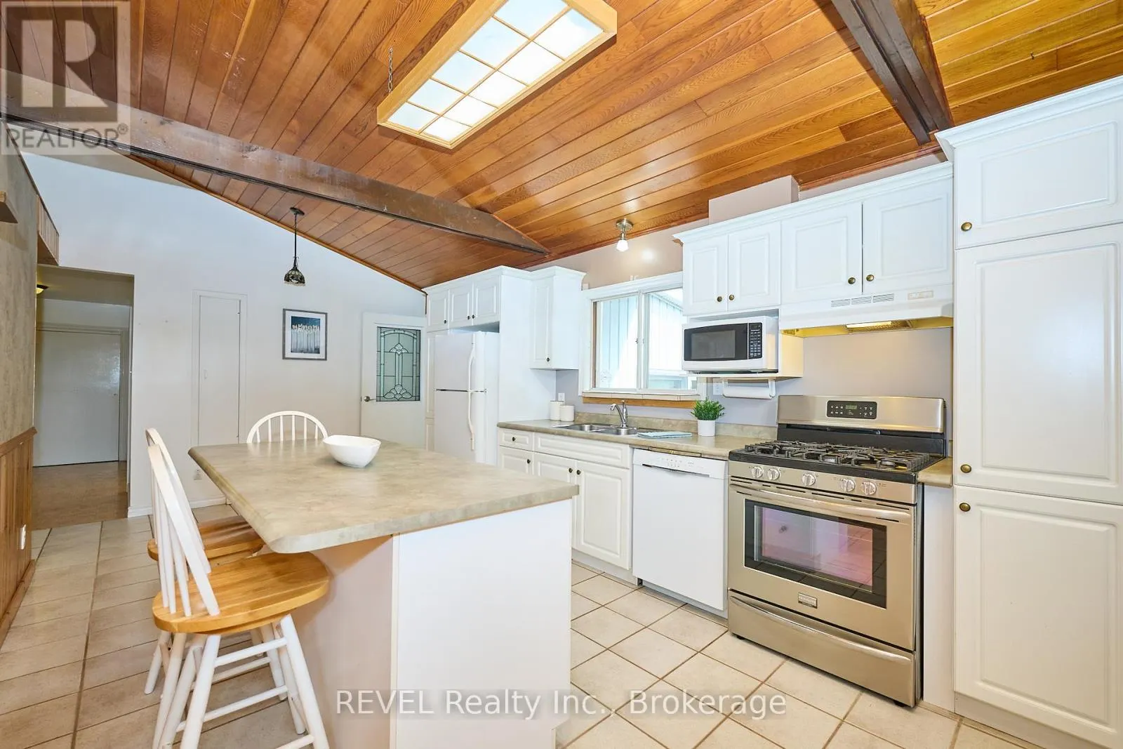 268 CANBORO ROAD