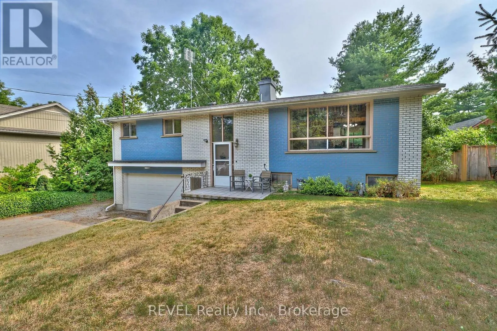 268 CANBORO ROAD