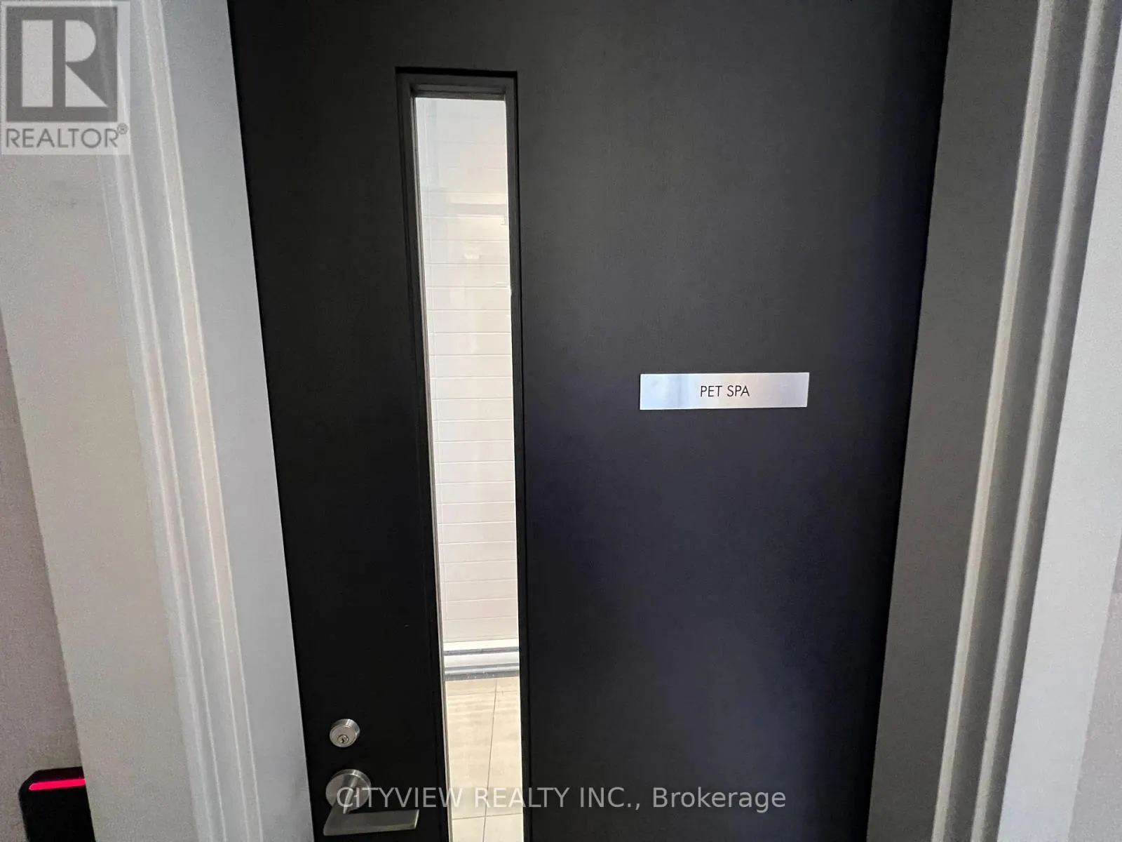 401 - 212 KING WILLIAM STREET
