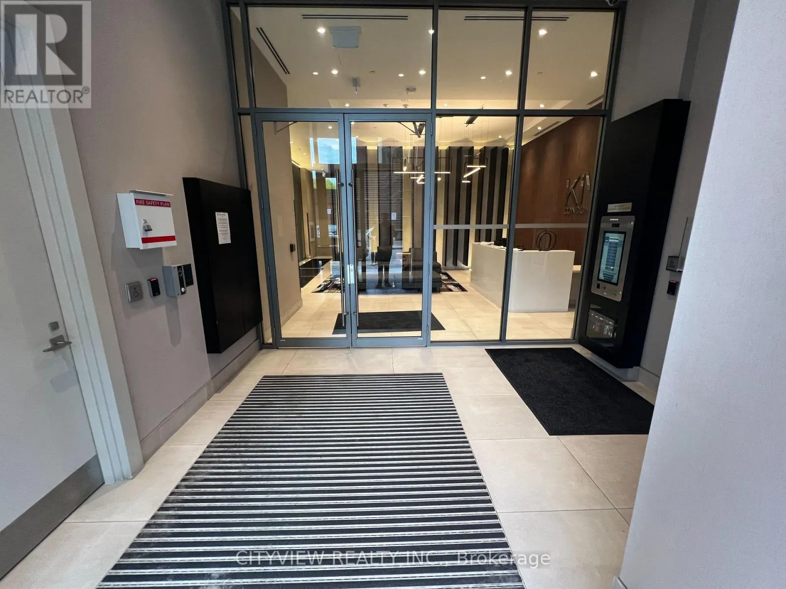 401 - 212 KING WILLIAM STREET