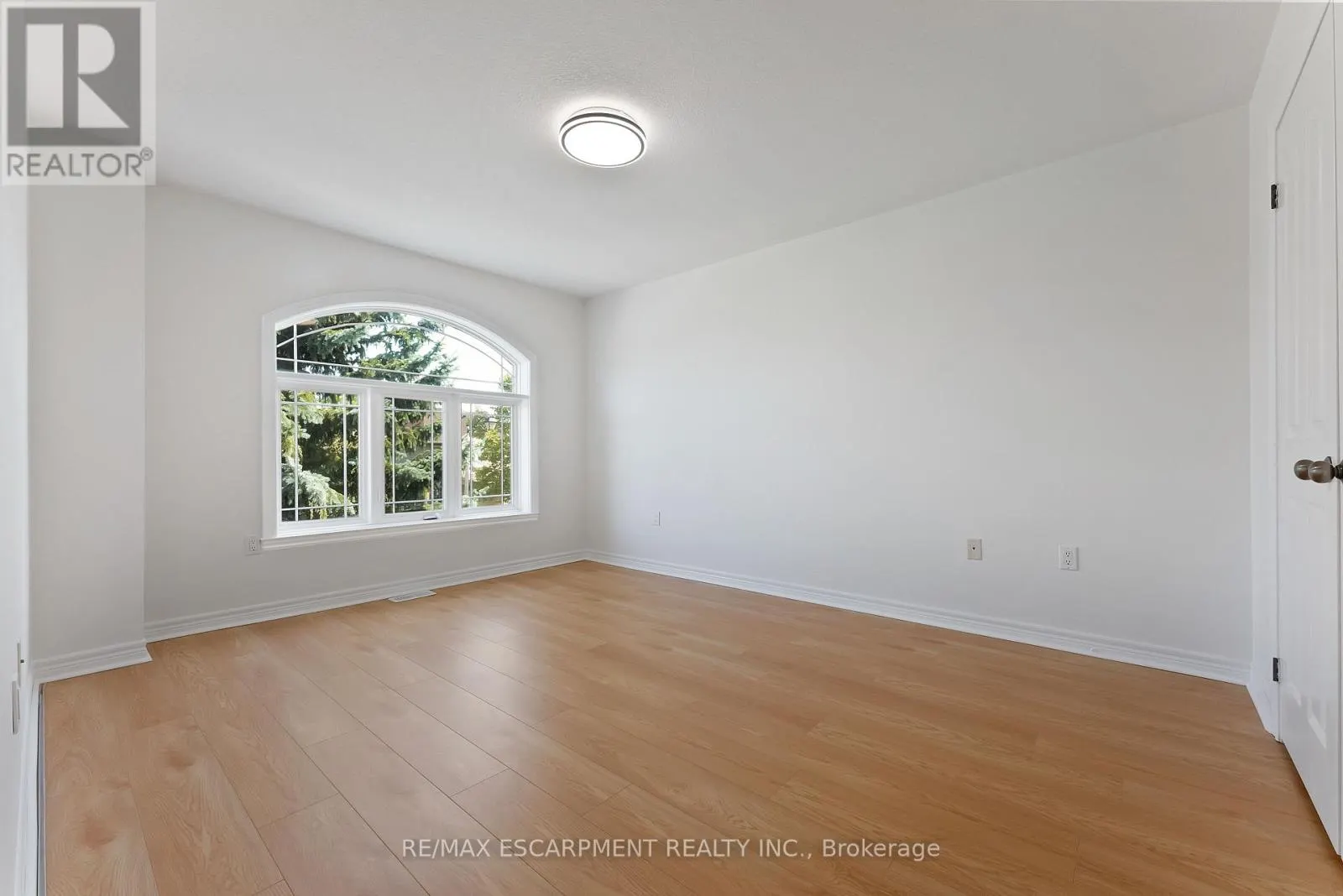 4 MCKIBBON AVENUE