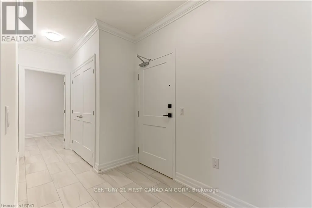 811 - 480 CALLAWAY ROAD, #811