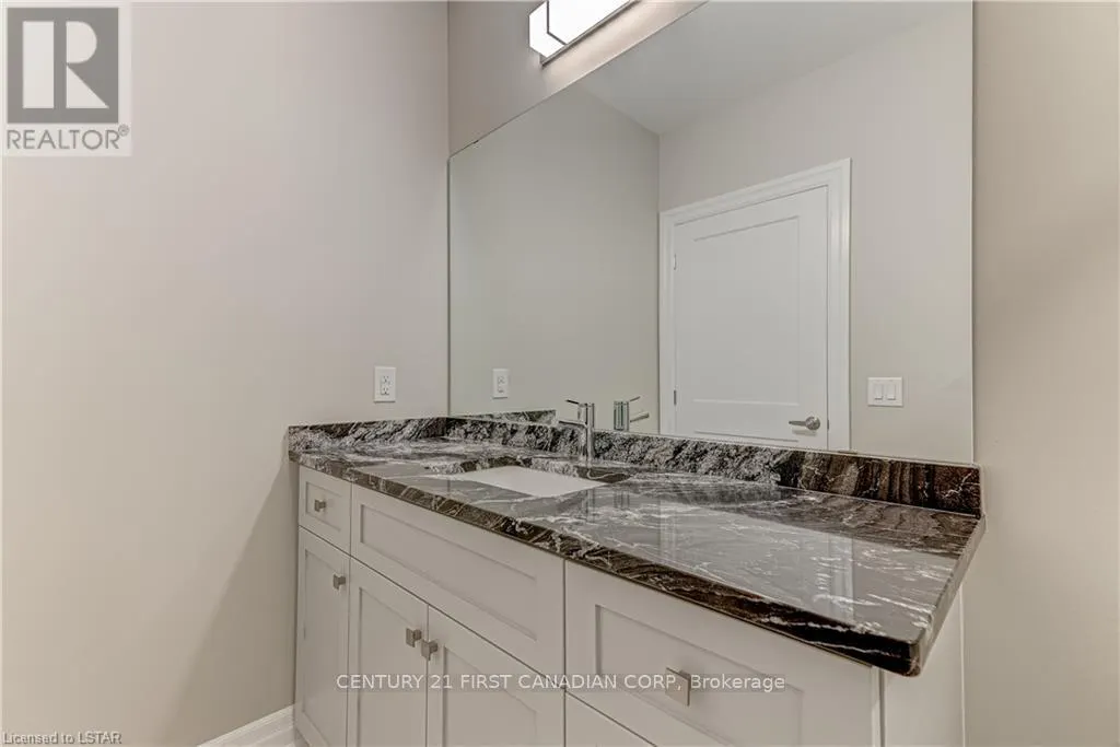 811 - 480 CALLAWAY ROAD, #811