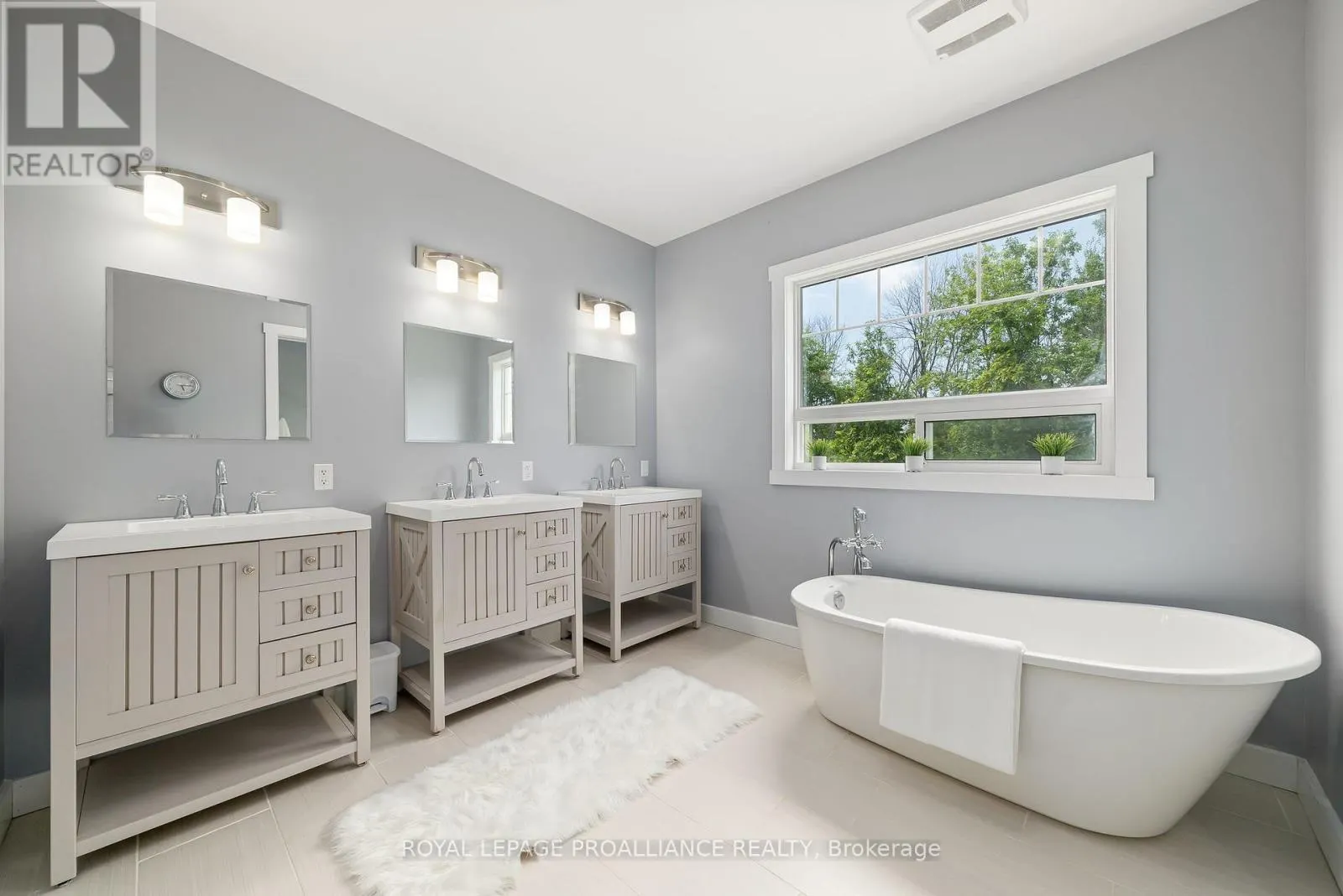 190 LAKESHORE ROAD