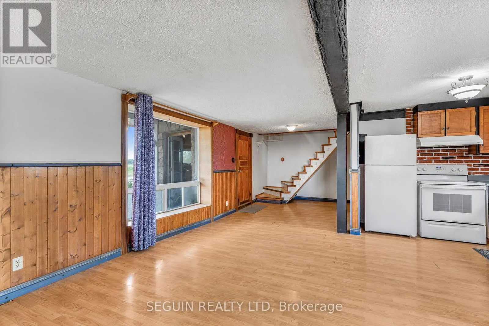 1190 CONC 7 ALFRED CONCESSION