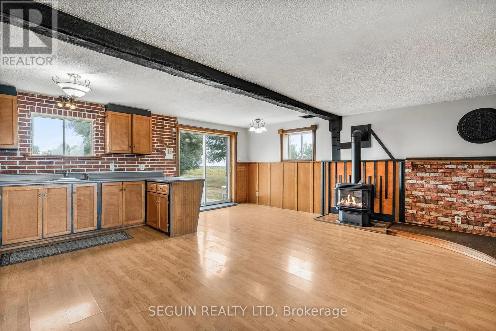 1190 CONC 7 ALFRED CONCESSION