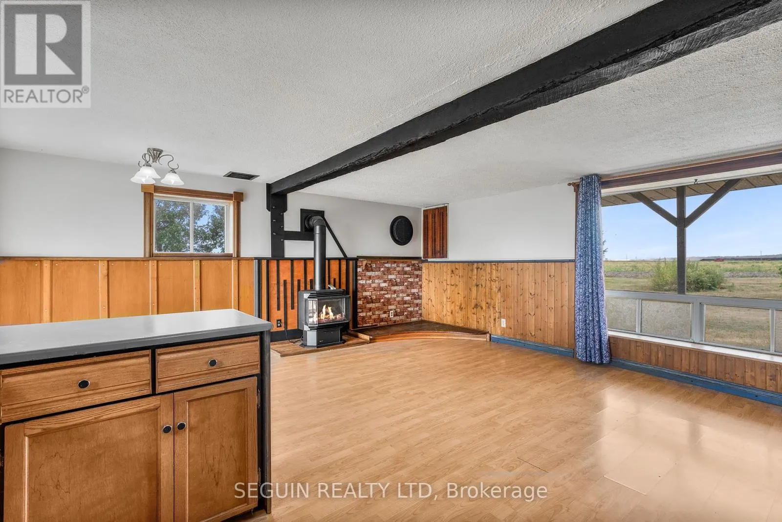 1190 CONC 7 ALFRED CONCESSION