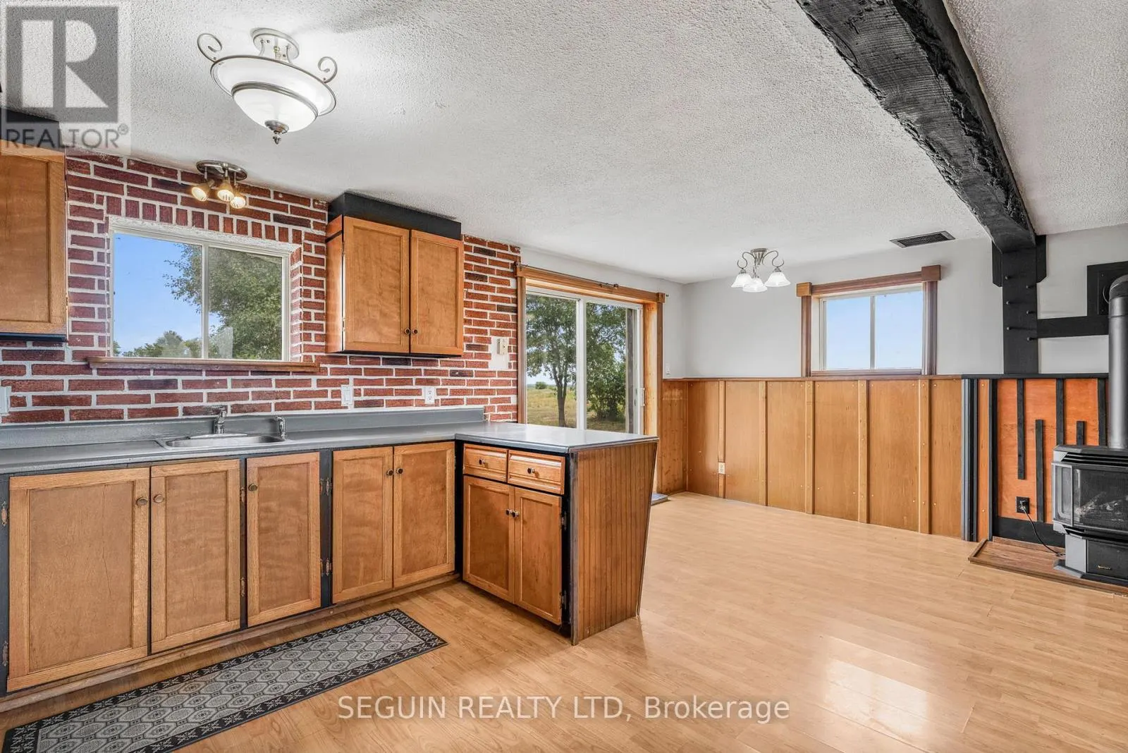 1190 CONC 7 ALFRED CONCESSION