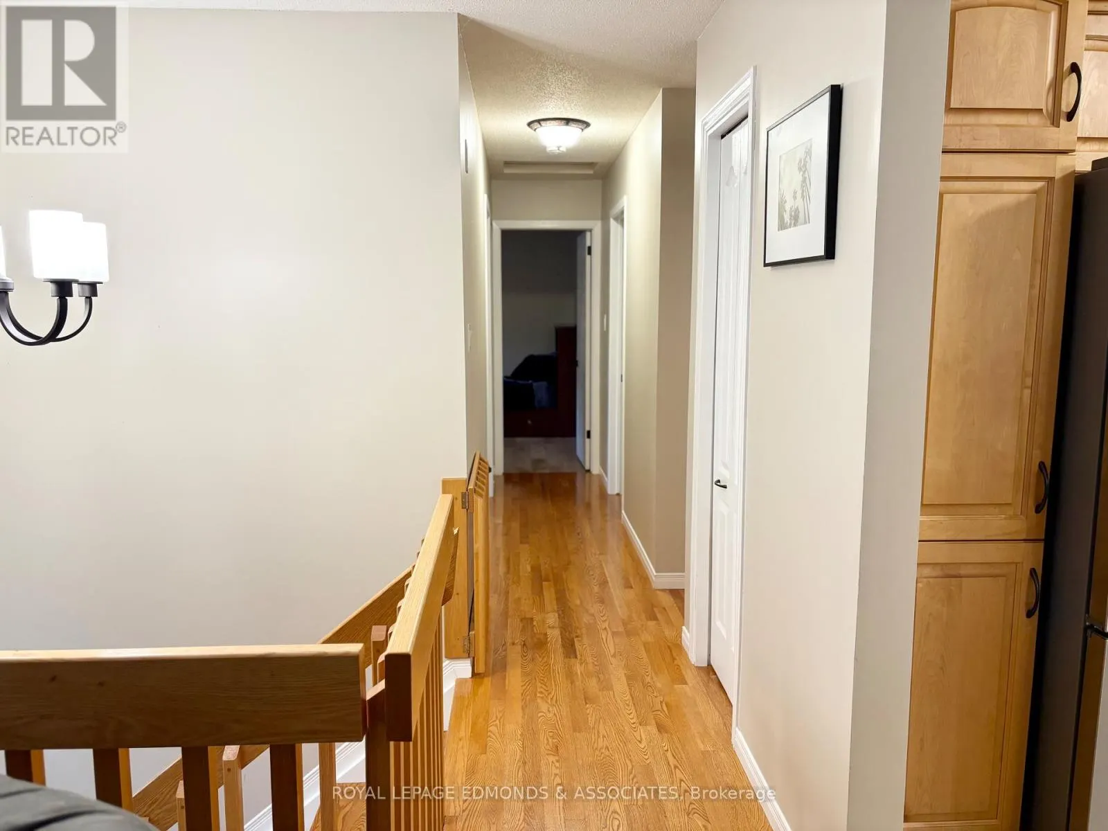 19 SELLEY STREET