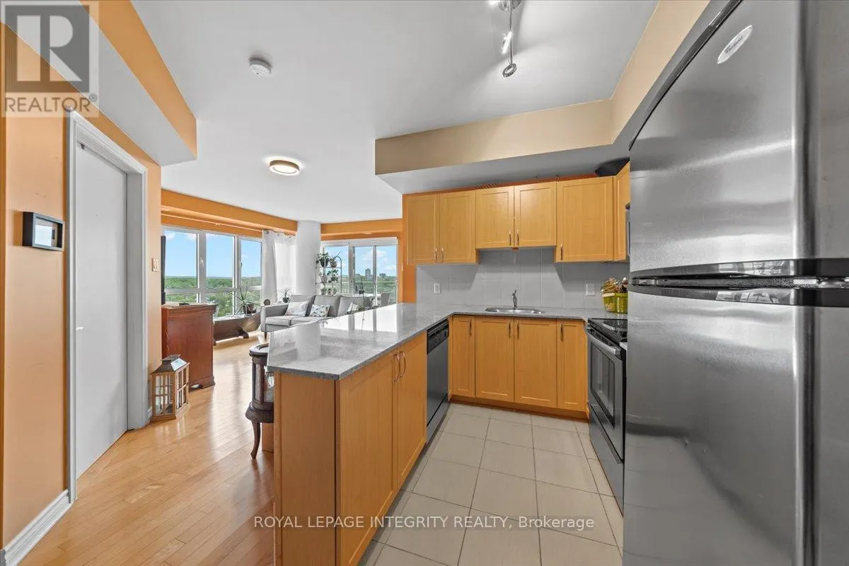 1604 - 70 LANDRY STREET