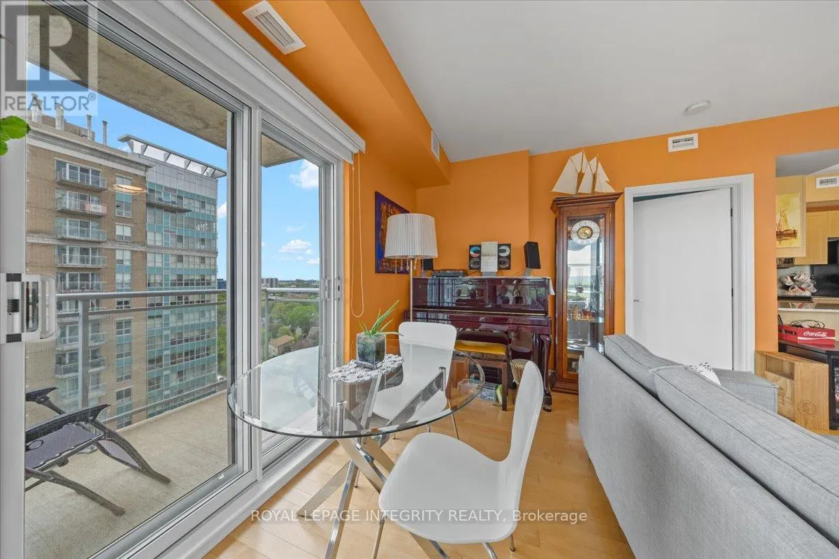 1604 - 70 LANDRY STREET