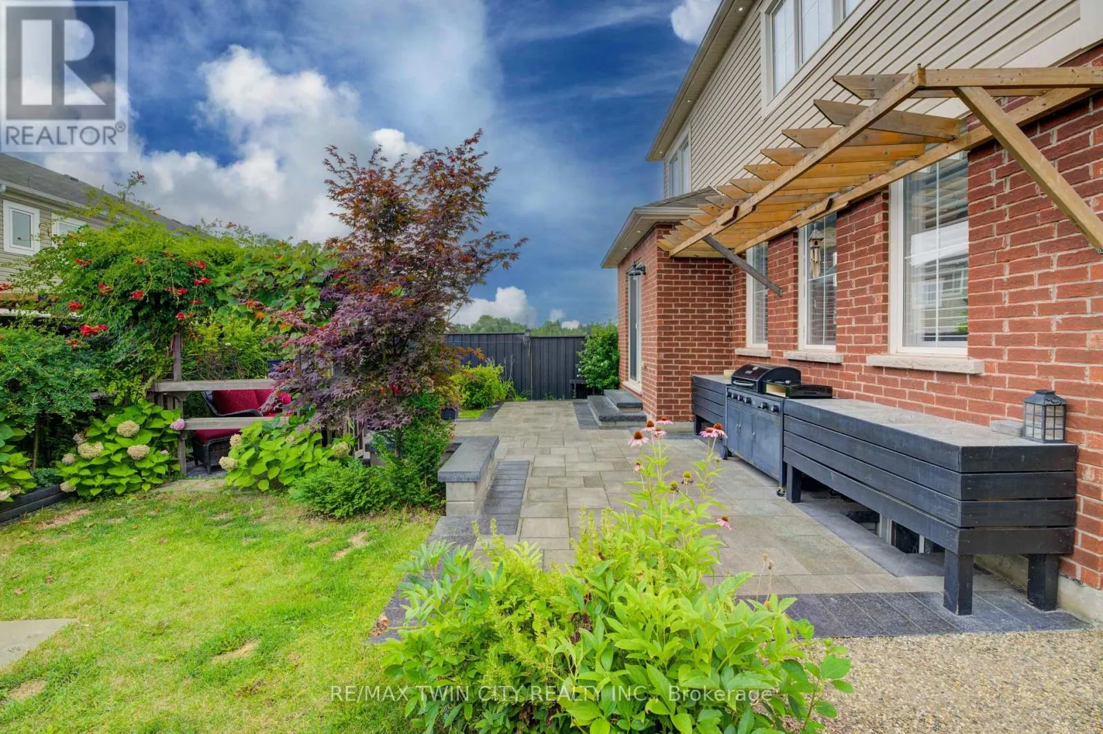 39 WANNAMAKER CRESCENT